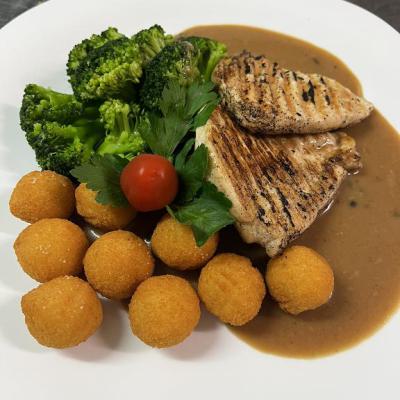 Hahnchensteak Gross